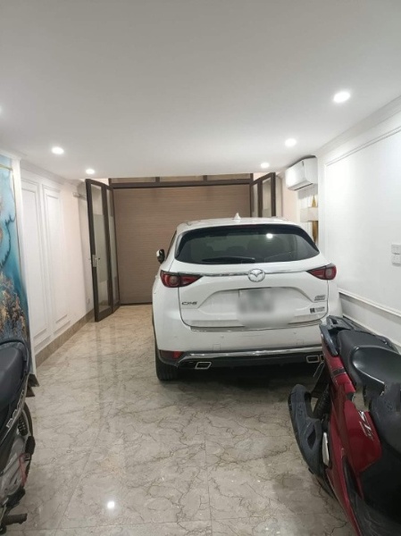 Bán nhà 6 tầng có thang máy tại Bồ Đề, Long Biên, Hà Nội